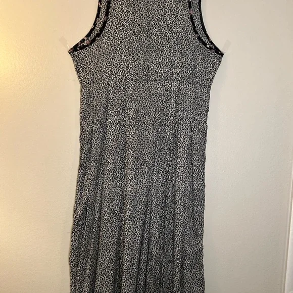 TF•LA Black & White Floral Maxi Dress | Boho Chic Italy-Inspired Look | Size L - Picture 3 of 10